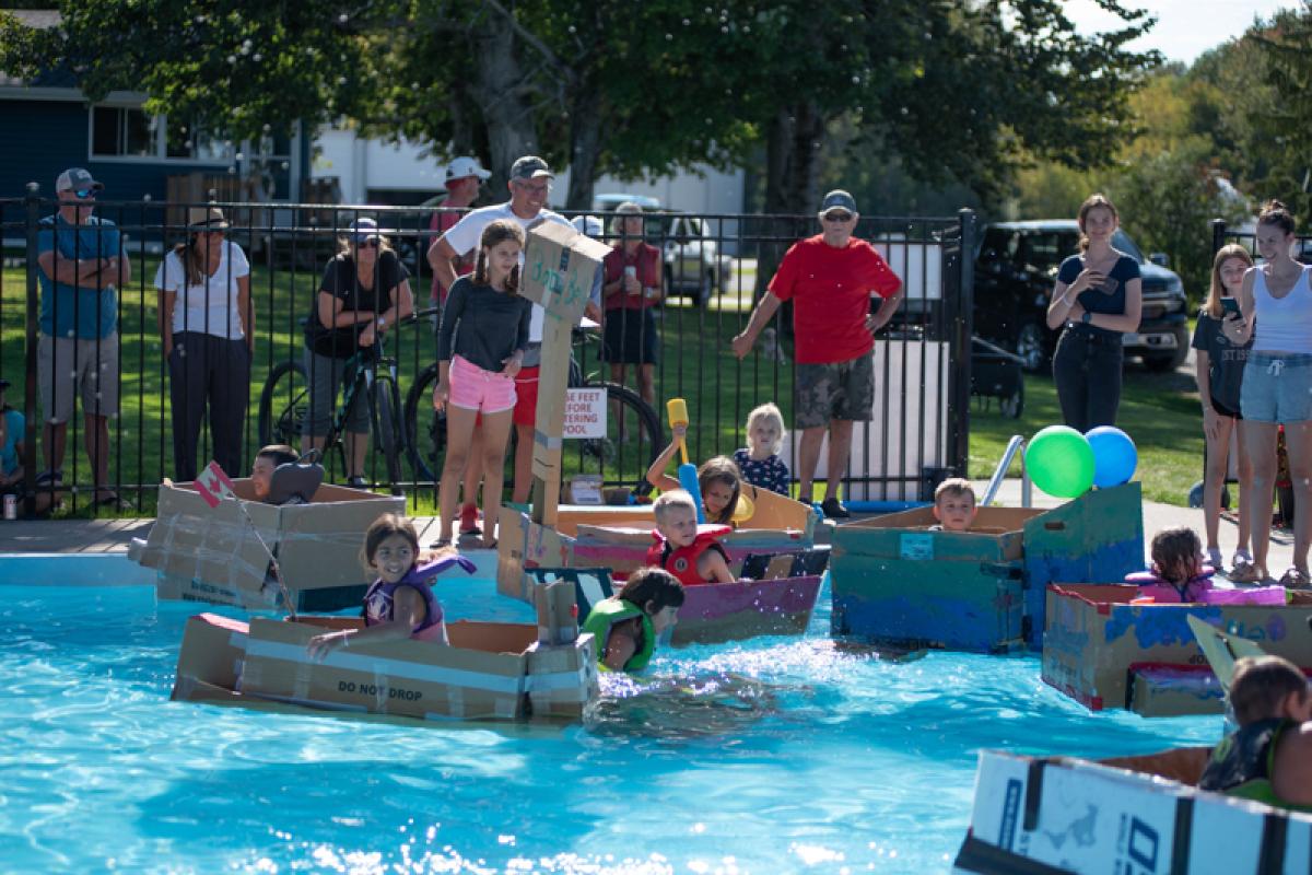 Boat races at Beacon Bay Marina