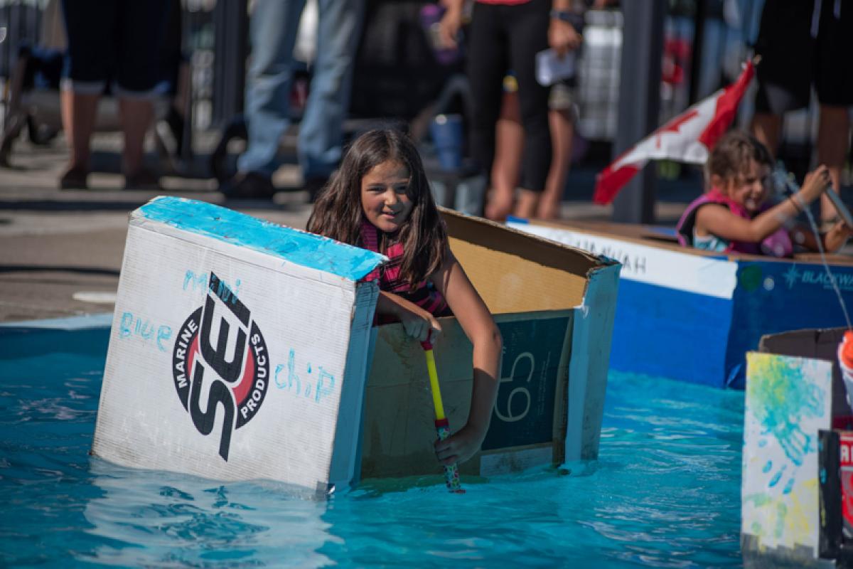 Boat races at Beacon Bay Marina